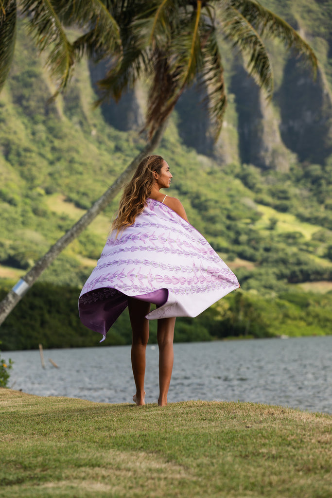 Sand Free Towel - “Pua Kalaunu" (Iolani Palace *Online Exclusive) - Aloha de Mele